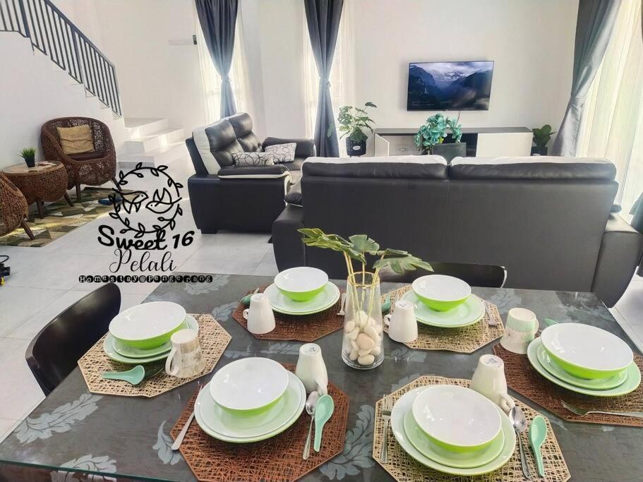 Sweet 16 Pelali Homestay Pengerang Exterior foto