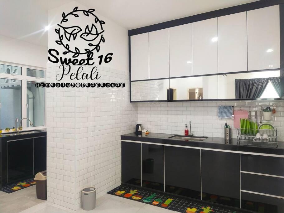 Sweet 16 Pelali Homestay Pengerang Exterior foto